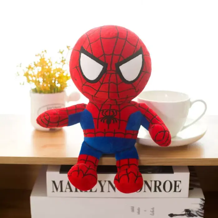Peluches suaves de Los Vengadores y Spiderman