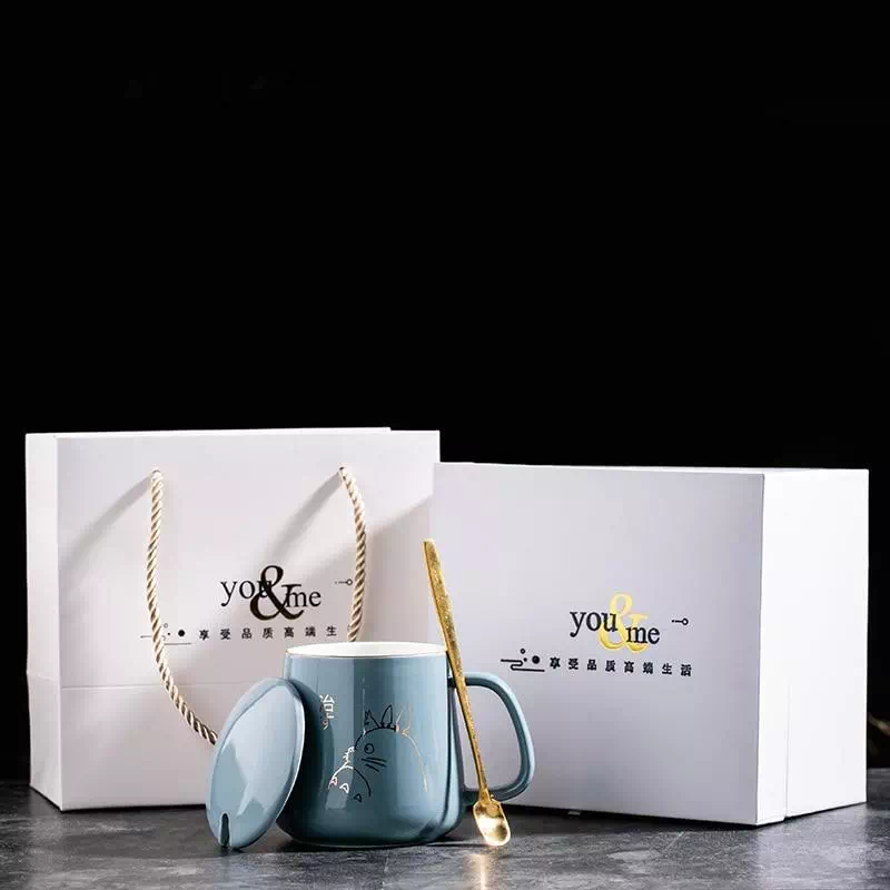 Caja de regalo azul cielo