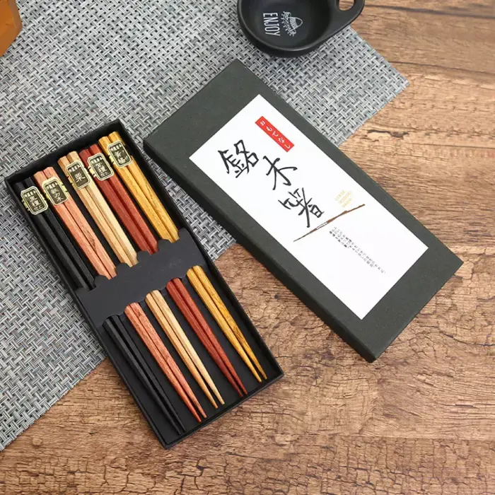 Palillos de madera de estilo japonés