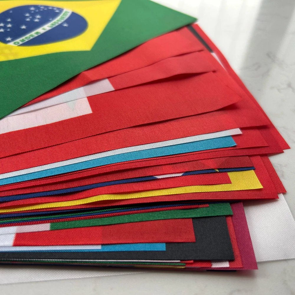 Banderines países fútbol 48 piezas 14x21cm decoración - Imagen 4