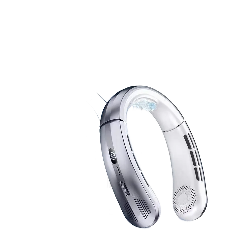 D03White